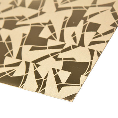 Un colore di 201 PVD che ricopre lo strato per il taglio di metalli di acciaio inossidabile che incide modello 4x8 per la decorazione del pannello di parete