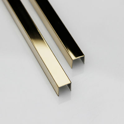 Pannello decorativo a parete quadrato a forma di U in acciaio inossidabile spazzolato decorativo Profili dei bordi dei tubi in metallo dorato